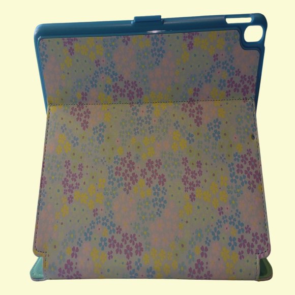 StyleFolio Print FOLIO Case iPad 10.5 Inch NWT - Picture 4 of 7